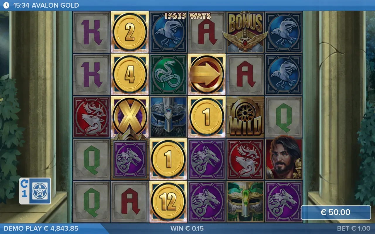 Mystery Boxes abiertas en monedas, multiplicador y flecha